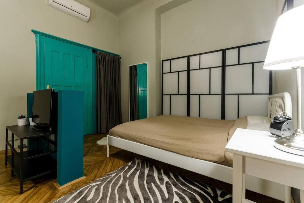 Cosy Apartment In Party District K30 Budapest Luaran gambar